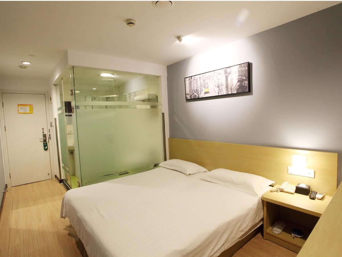 Weijing Express Hotel Changshu Экстерьер фото