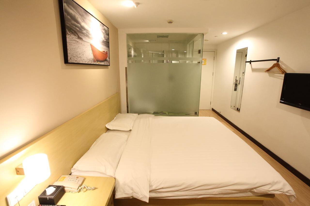Weijing Express Hotel Changshu Экстерьер фото