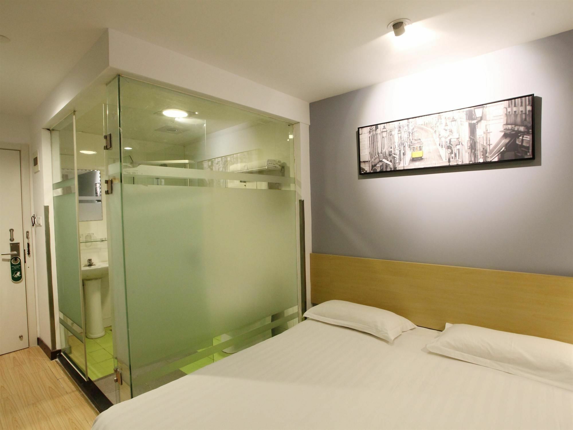 Weijing Express Hotel Changshu Экстерьер фото