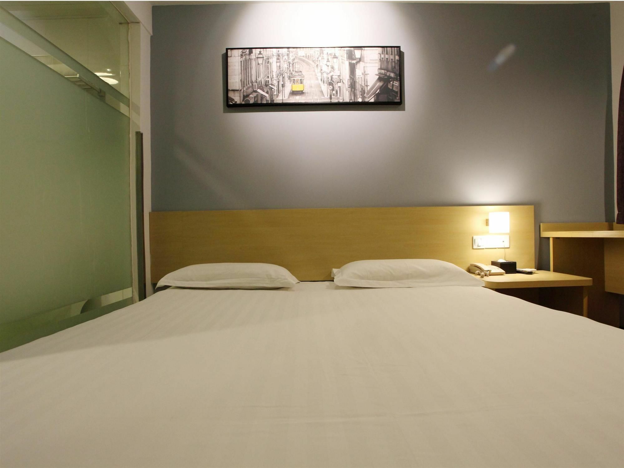 Weijing Express Hotel Changshu Экстерьер фото